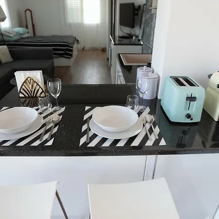 Center شقة بافوس