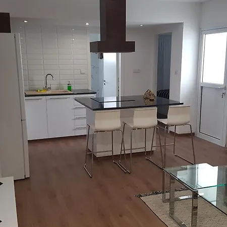 Center Apartman *